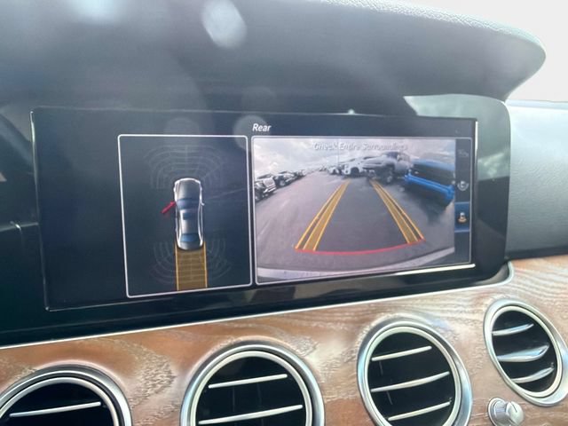 Used 2017 Mercedes-Benz E 300 4MATIC image 17