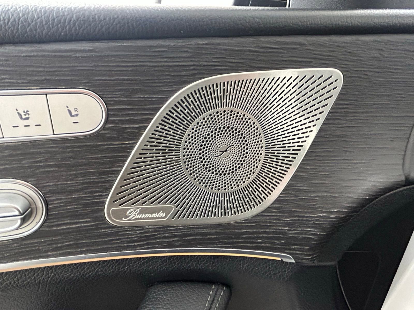 Used 2022 Mercedes-Benz GLS 450 4MATIC w/ AMG Line Exterior image 28