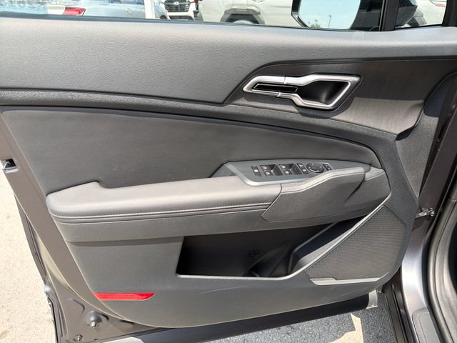 New 2026 Kia Sportage X-Line w/ X-Line Premium Package AWD/4WD image 17