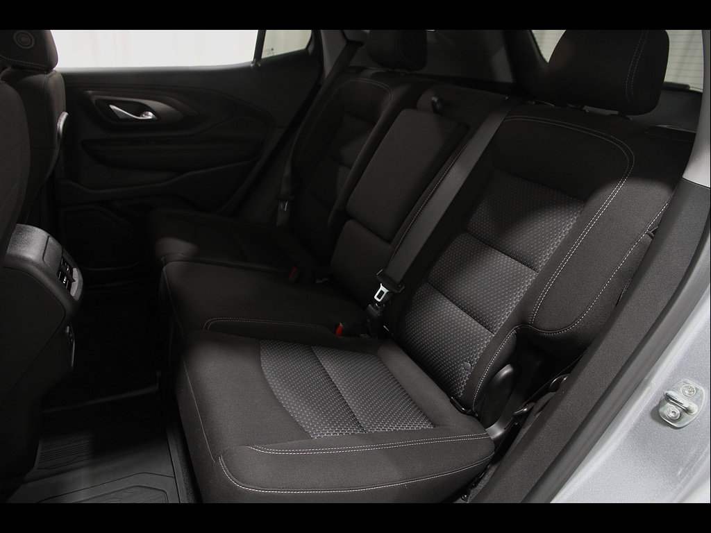 Certified 2023 GMC Terrain SLE w/ Driver Convenience Package FWD image 19