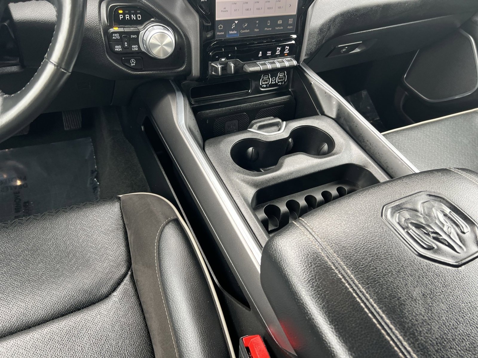 Used 2023 RAM 1500 Laramie AWD/4WD image 23