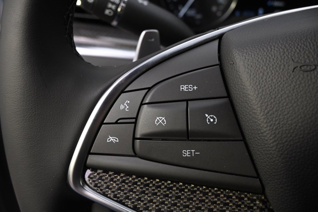 New 2025 Cadillac XT5 Sportv w/ LPO, Red Accent Package image 34