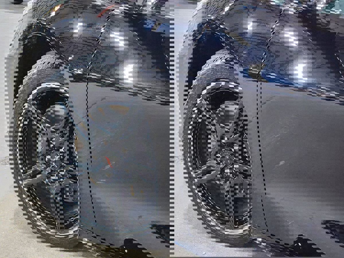 Used 2024 Chevrolet Corvette Stingray Coupe w/ 1LT image 23