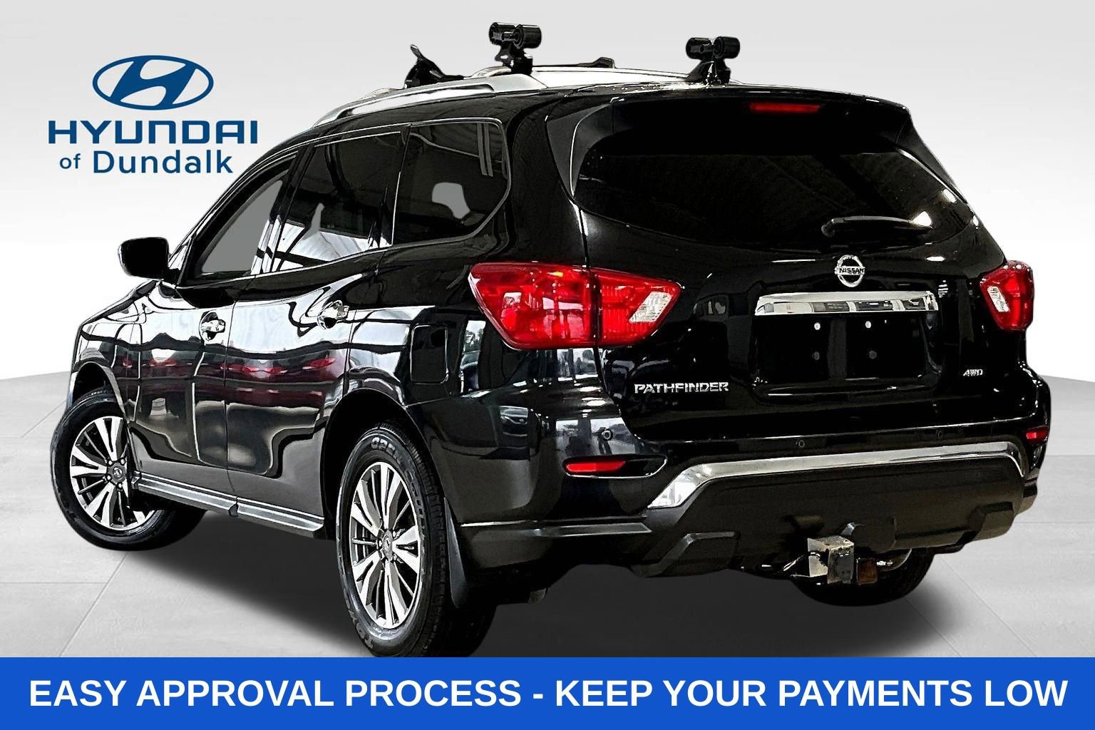 Used 2019 Nissan Pathfinder S AWD/4WD image 3