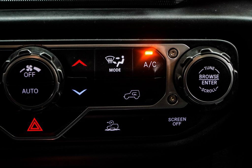 Used 2022 Jeep Wrangler Unlimited Rubicon AWD/4WD image 25