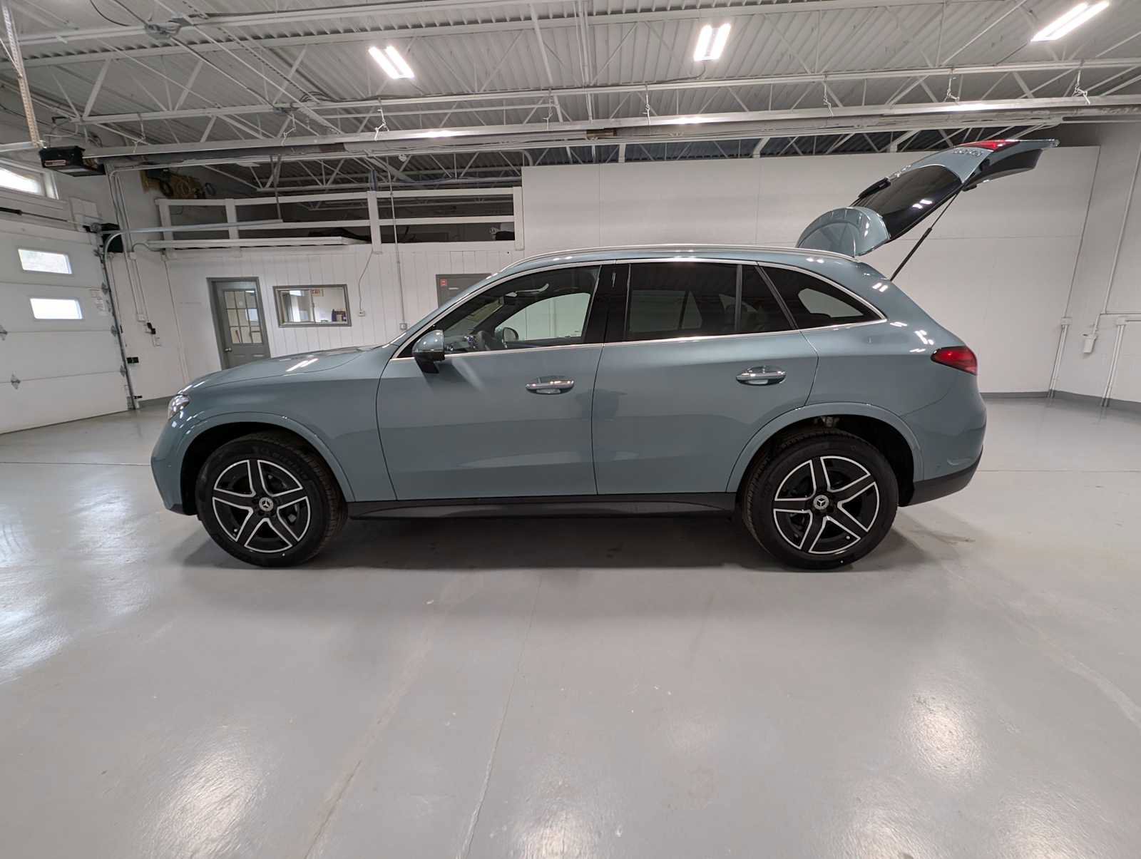 New 2026 Mercedes-Benz GLC 300 4MATIC image 10