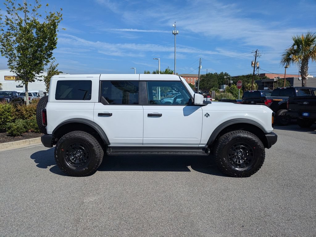 New 2026 Ford Bronco Outer Banks w/ Sasquatch Package AWD/4WD image 3