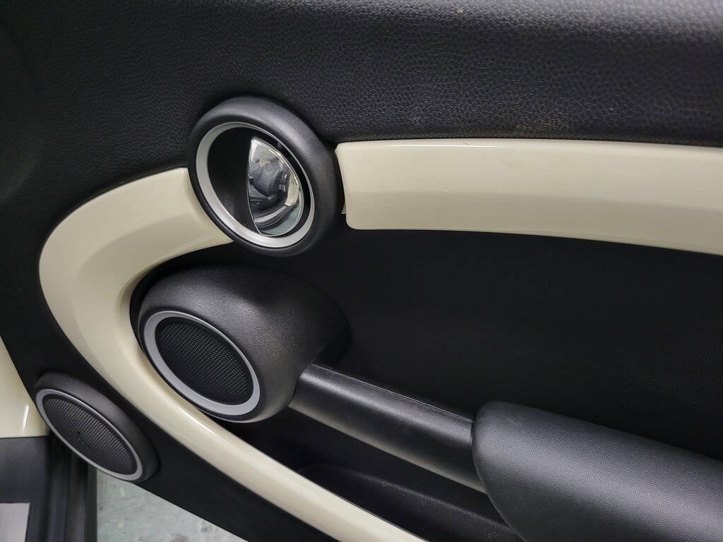 Used 2013 MINI Cooper Convertible image 35