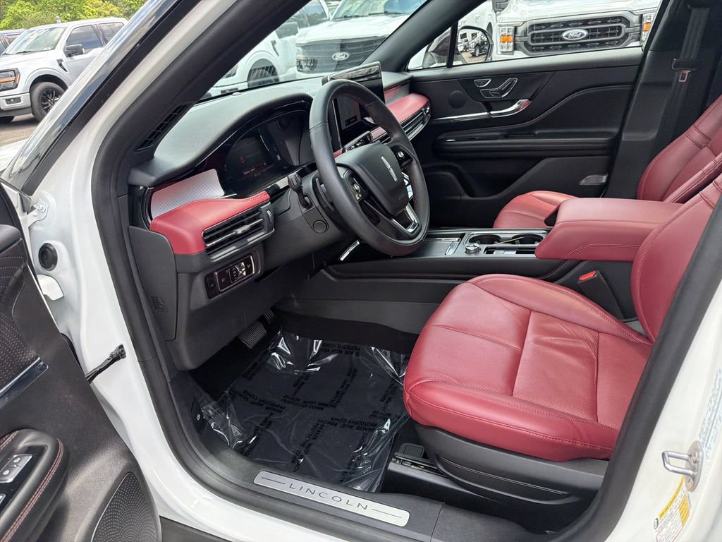 Certified 2023 Lincoln Corsair Reserve w/ Equipment Group 201A AWD/4WD image 11