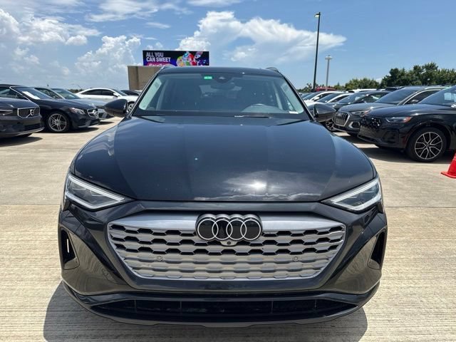 Used 2024 Audi Q8 e-tron Premium Plus w/ Premium Plus Package AWD/4WD image 8