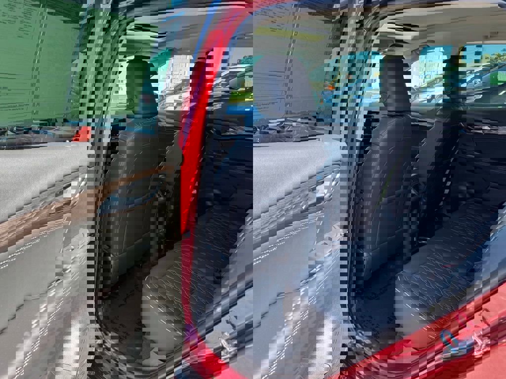 Used 2023 Buick Envision Avenir image 37