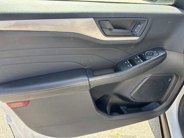 Certified 2022 Ford Escape SE image 14