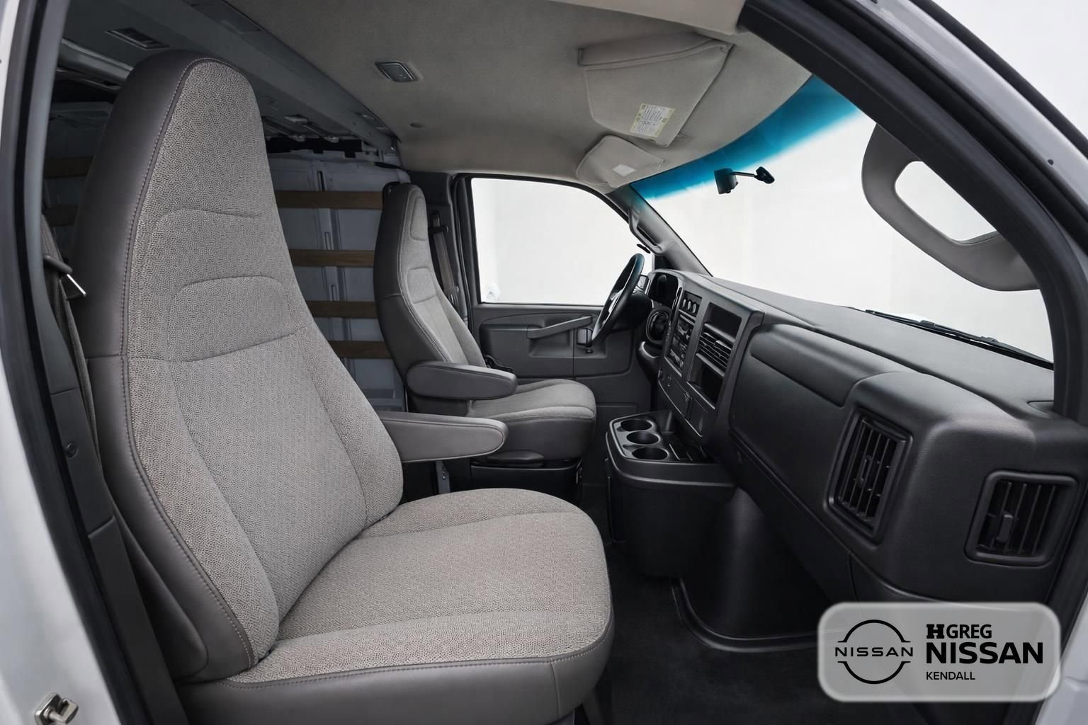 Used 2016 GMC Savana 2500 image 12