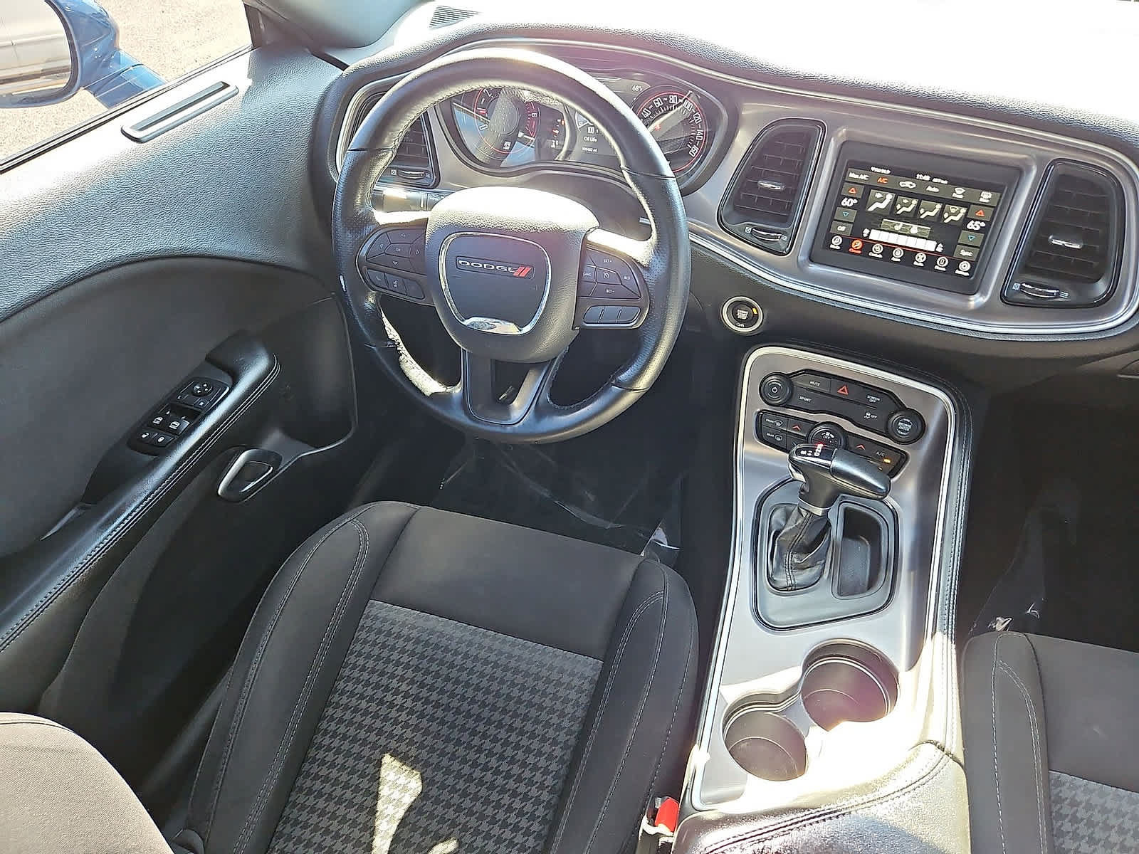 Used 2020 Dodge Challenger SXT w/ Blacktop Package AWD/4WD image 10