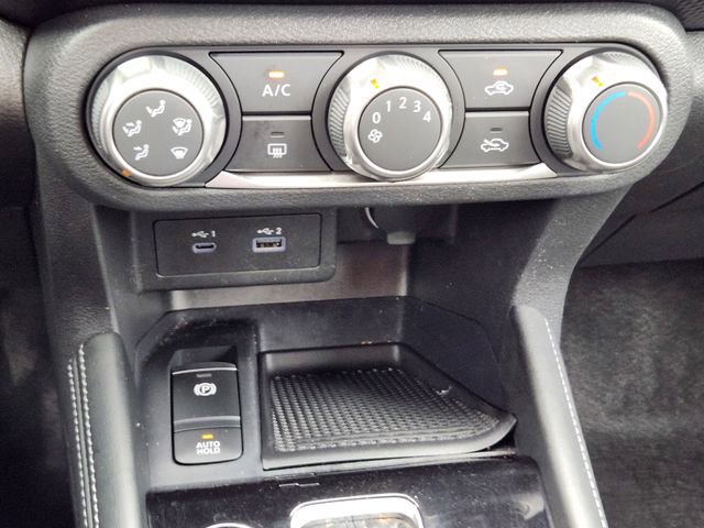 Used 2023 Nissan Kicks SV image 19