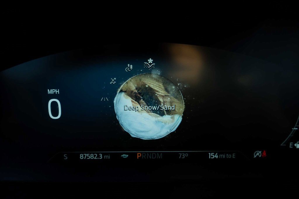 Used 2020 Ford Explorer Platinum w/ Premium Technology Package image 33