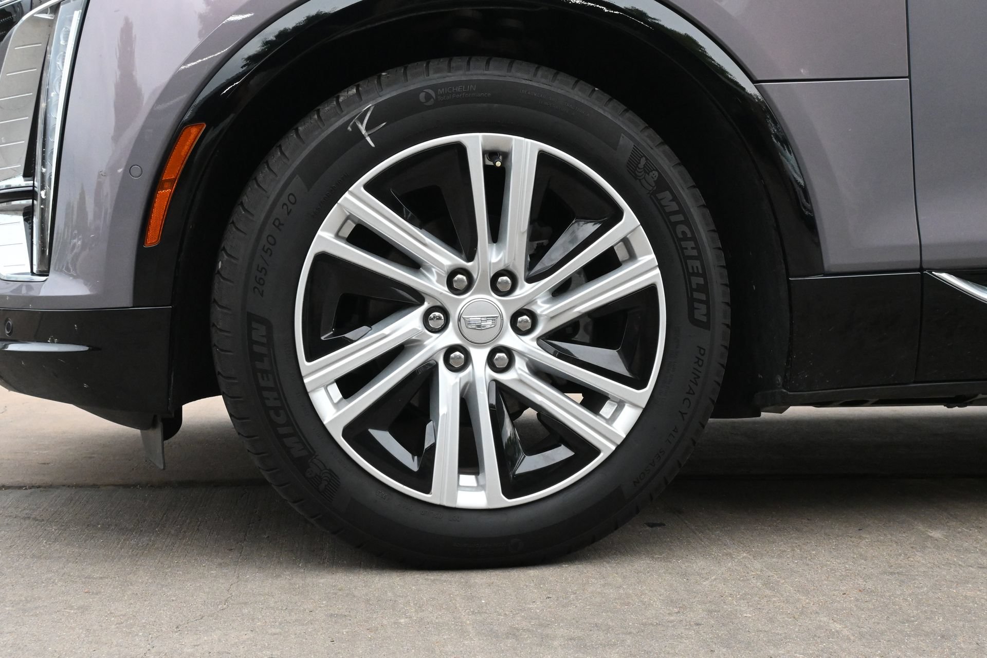 Certified 2024 Cadillac Lyriq Tech w/ Driver Assist Package AWD/4WD image 29