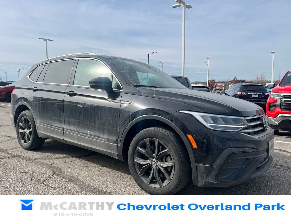 Used 2024 Volkswagen Tiguan SE image 1