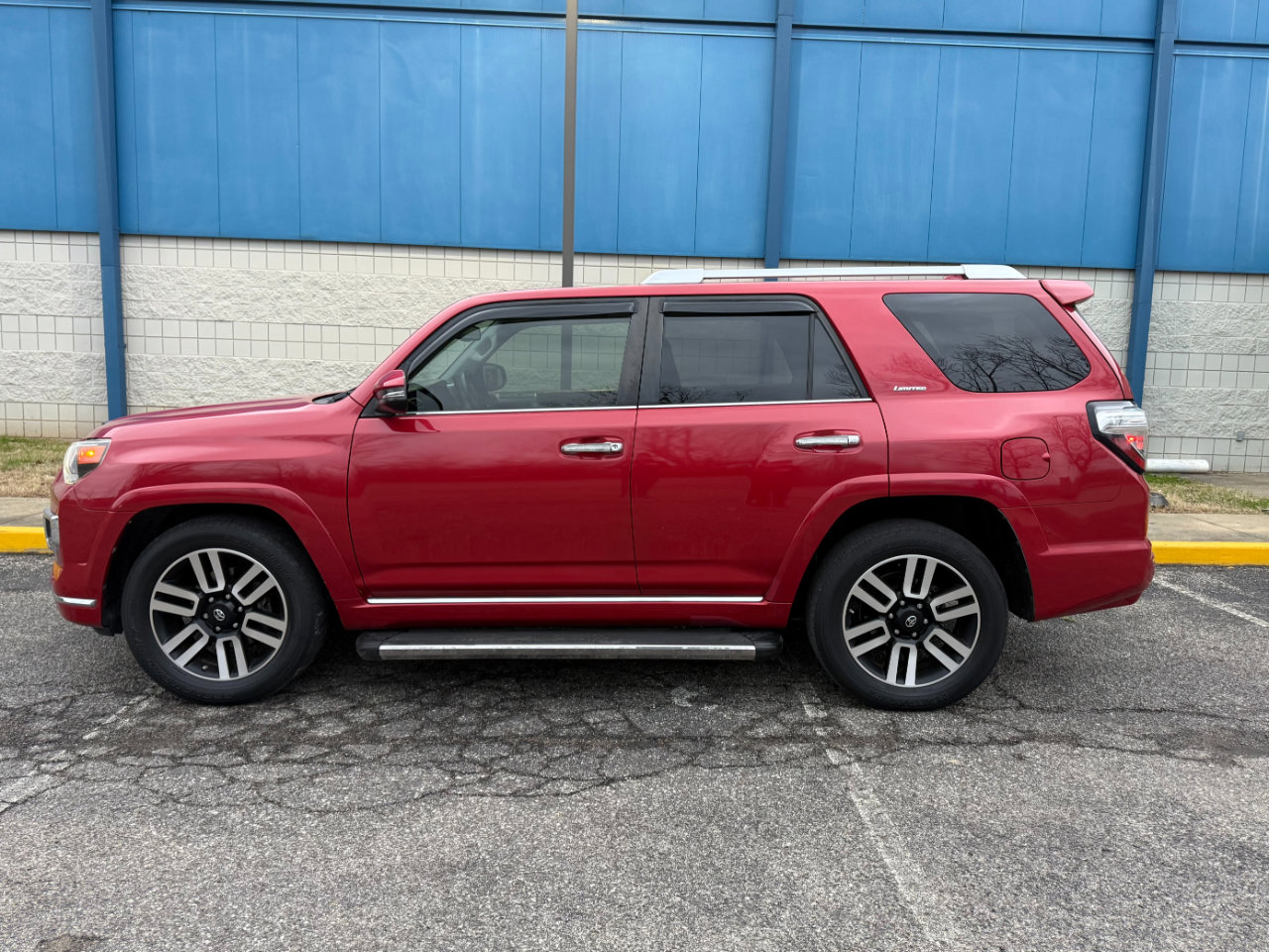 Used 2016 Toyota 4Runner Limited image 8
