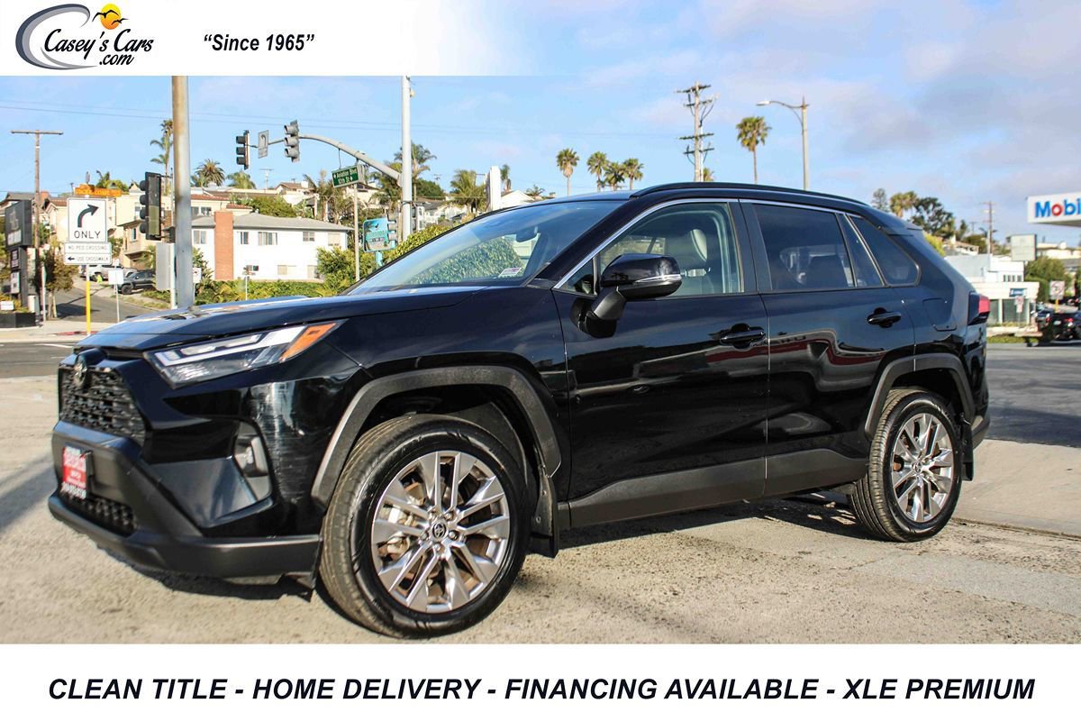 Used 2023 Toyota RAV4 XLE Premium FWD image 1