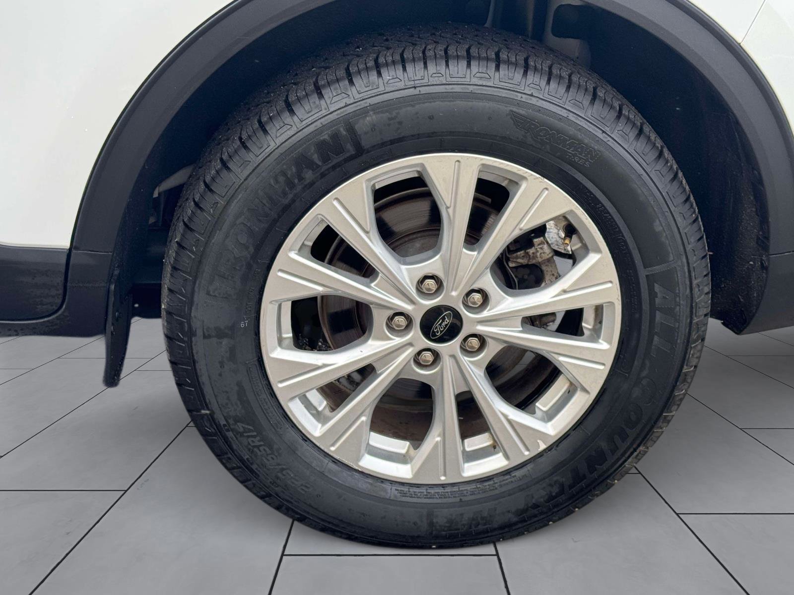 Used 2024 Ford Escape Active AWD/4WD image 9