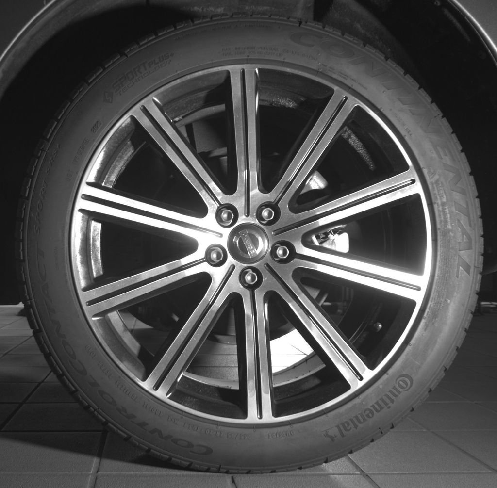Used 2016 Volvo XC60 T6 w/ Proximity Package AWD/4WD image 22