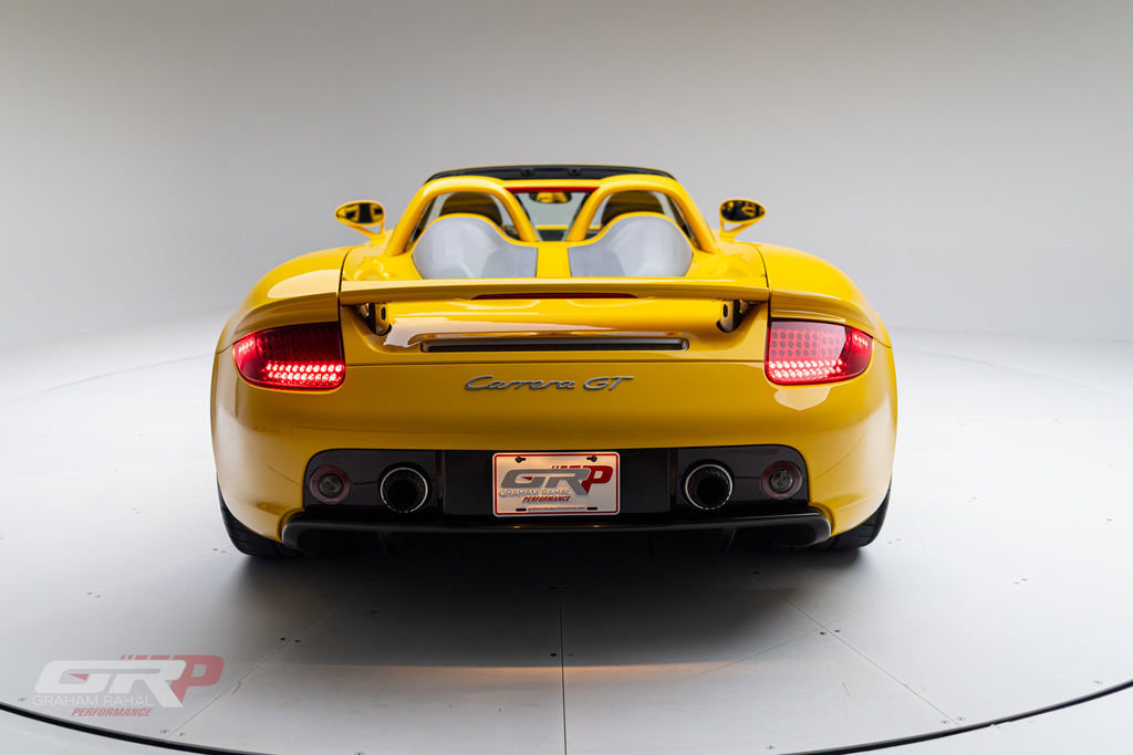 Used 2005 Porsche Carrera GT RWD image 4