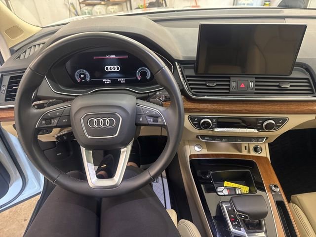 Used 2023 Audi Q5 2.0T Premium Plus w/ Premium Plus Package image 10