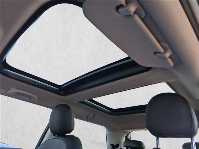 Used 2021 MINI Cooper 2-Door Hardtop FWD image 15