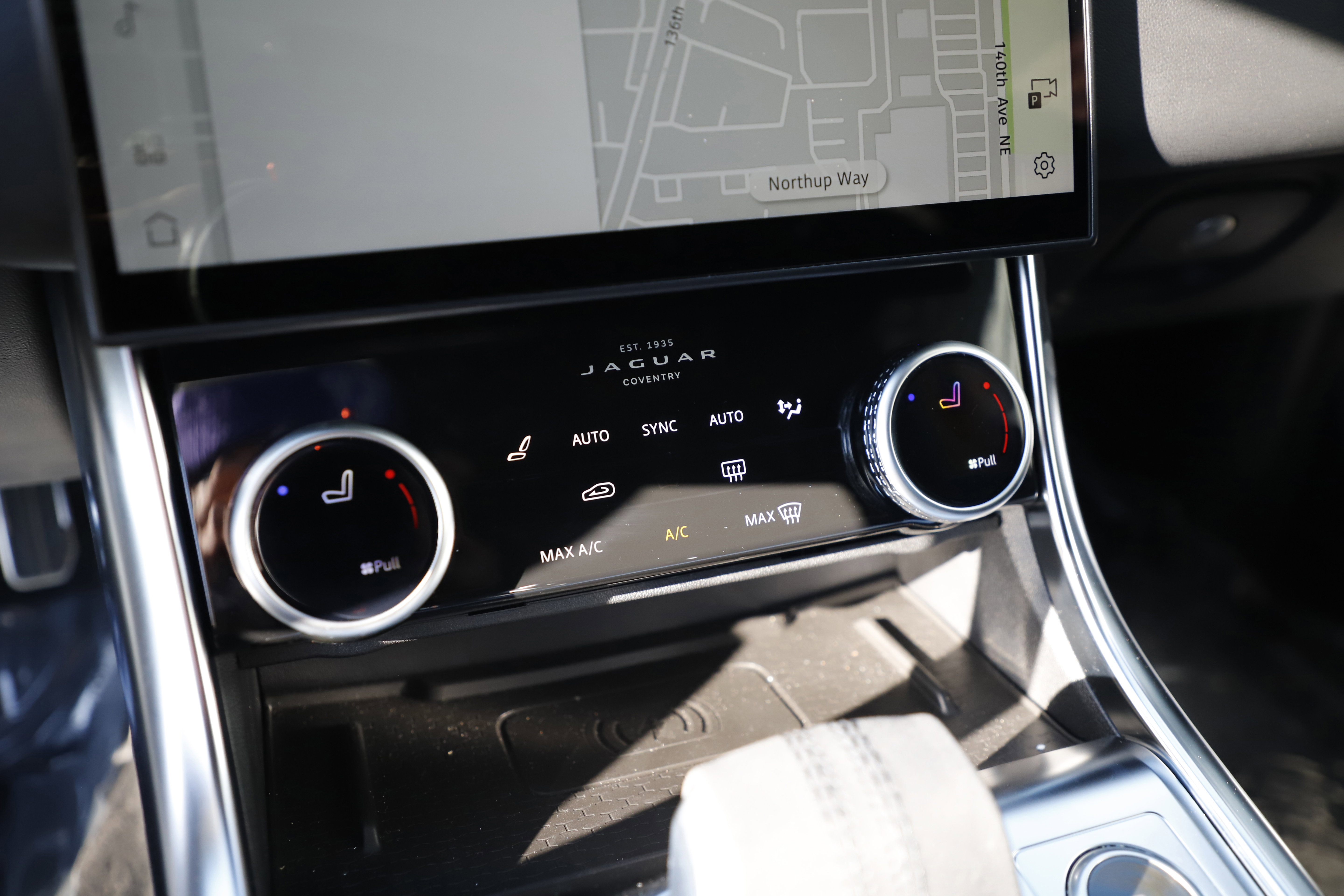 New 2024 Jaguar XF R-Dynamic SE image 29