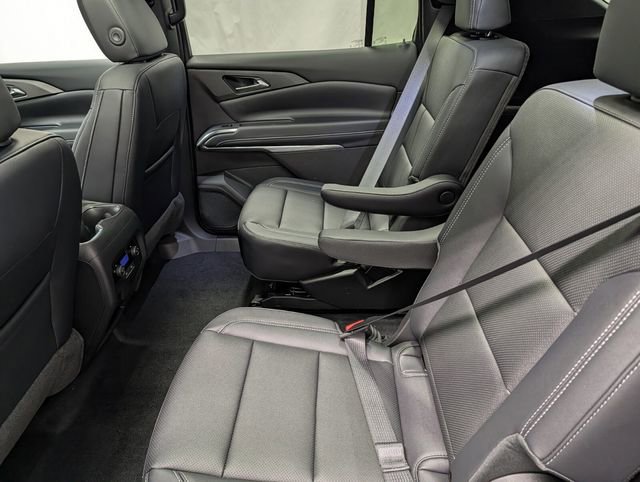 New 2026 Chevrolet Traverse LT image 13