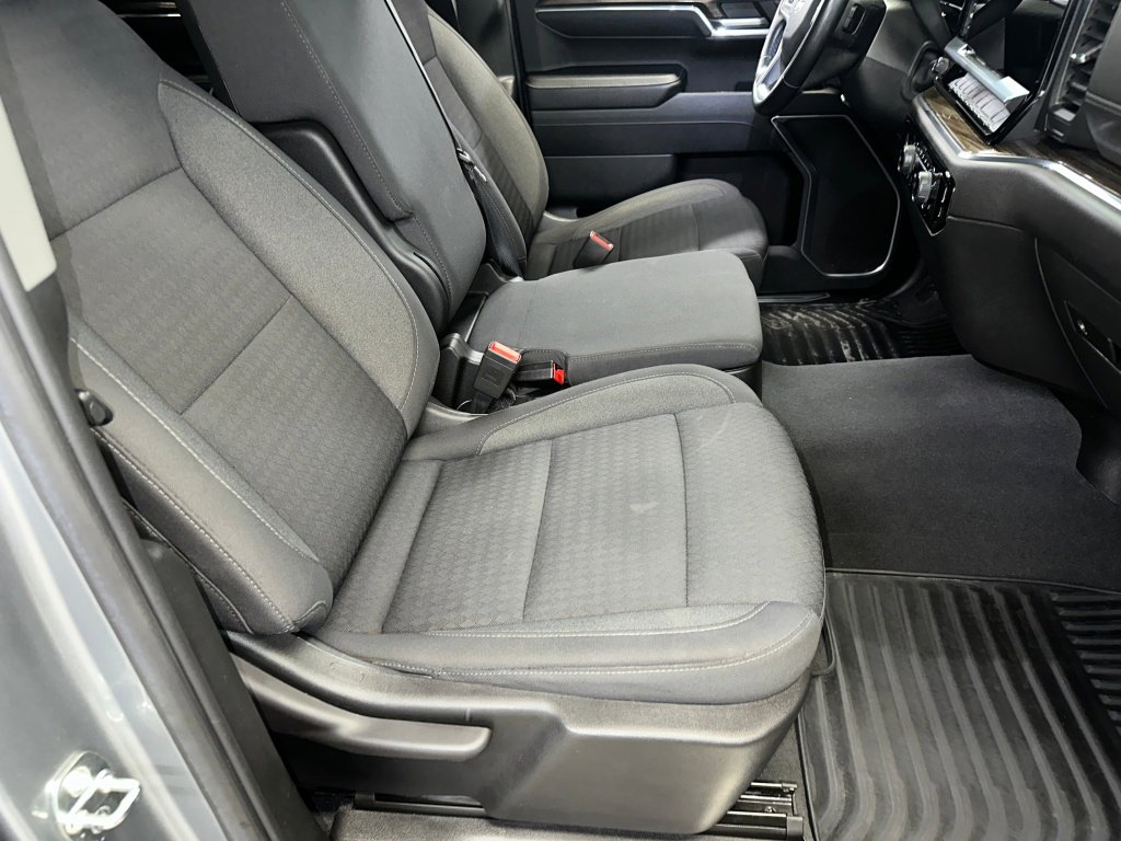 Used 2023 Chevrolet Silverado 1500 LT image 32