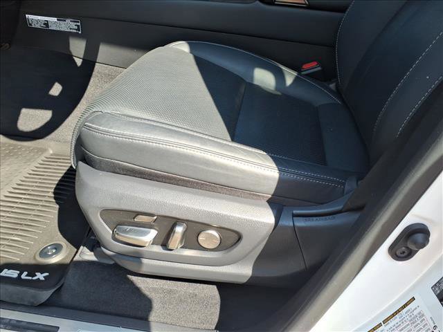 Certified 2022 Lexus LX 600 4WD w/ Luxury Package image 11