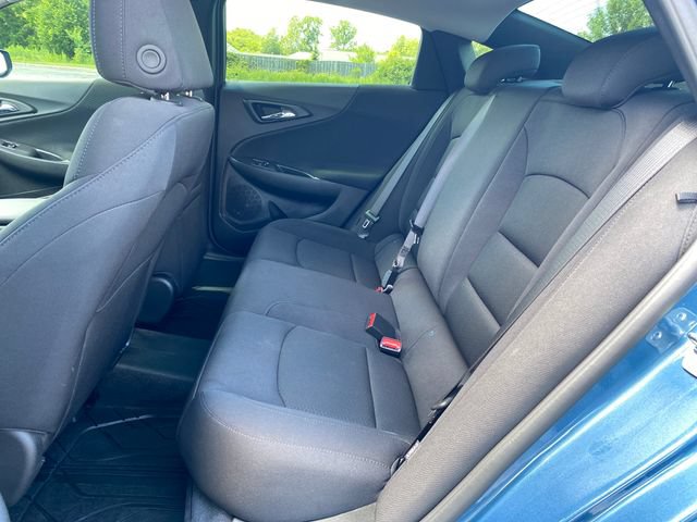 Certified 2025 Chevrolet Malibu RS FWD image 18