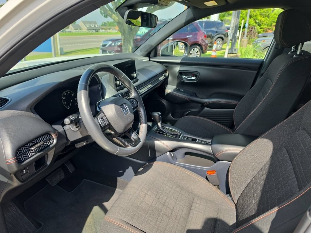 Used 2024 Honda HR-V Sport image 15