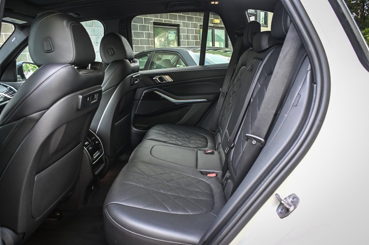 Used 2023 BMW X5 xDrive45e AWD/4WD image 13