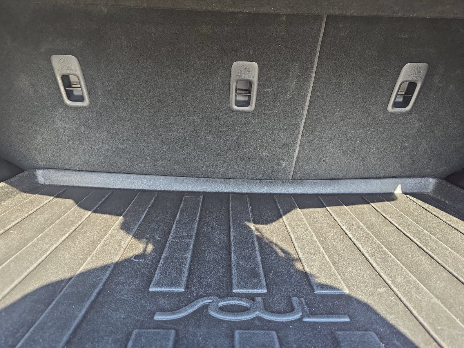 Used 2019 Kia Soul + FWD image 13