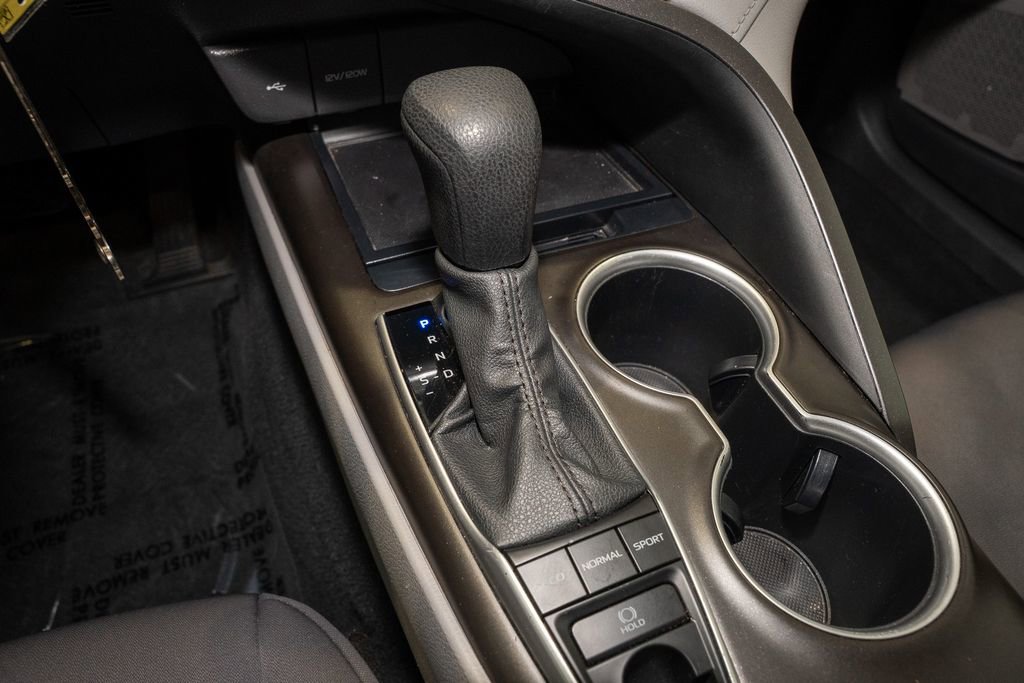 Used 2023 Toyota Camry LE image 14