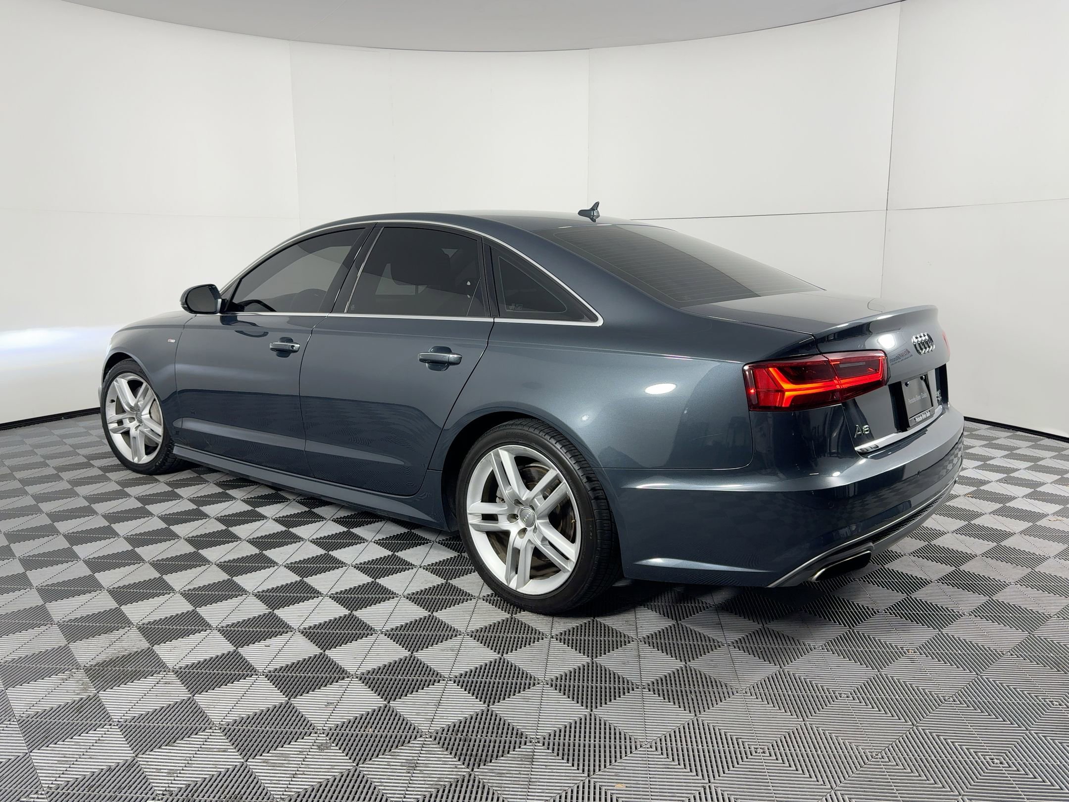 Used 2016 Audi A6 2.0T Premium Plus w/ Premium Plus Package image 3