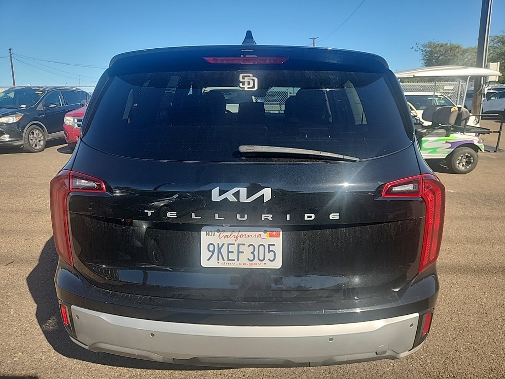 Certified 2024 Kia Telluride LX FWD image 11