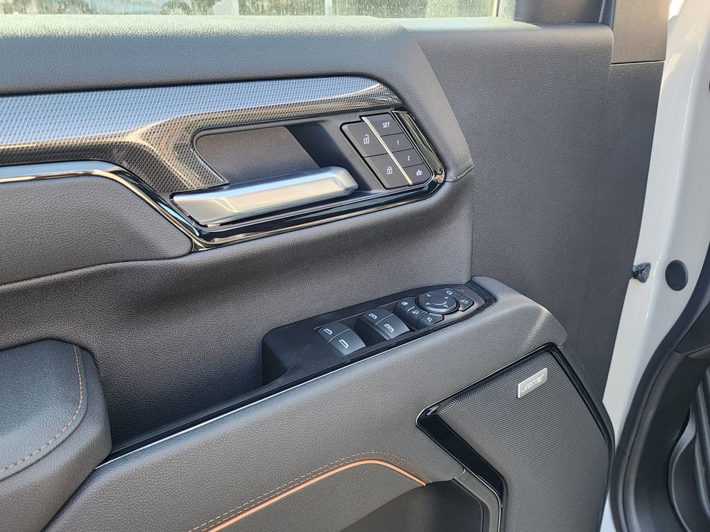 New 2026 GMC Sierra 2500 AT4 w/ AT4 Premium Plus Package image 15