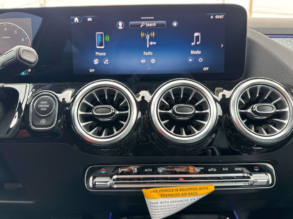 Used 2026 Mercedes-Benz GLA 250 image 11