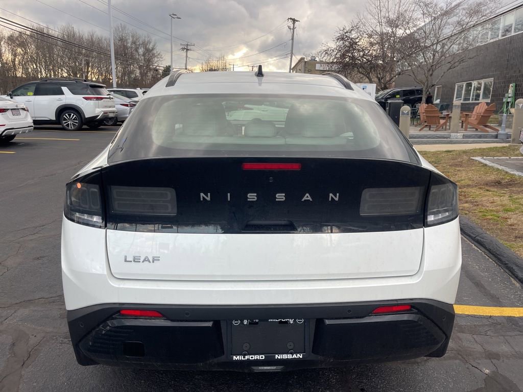 New 2026 Nissan Leaf Platinum+ image 4