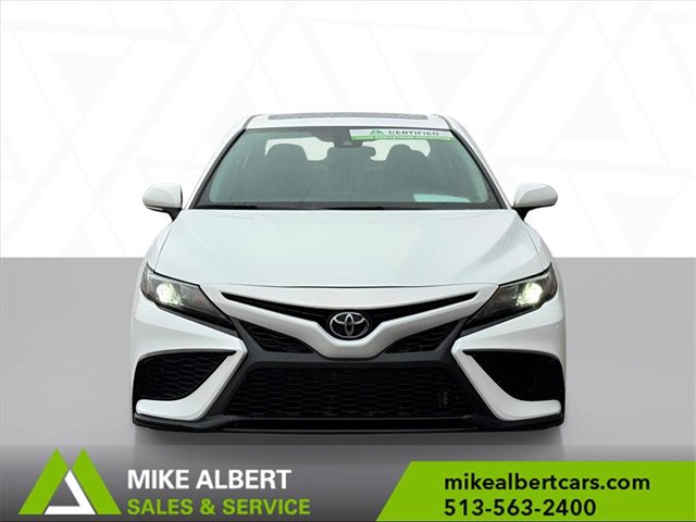 Used 2023 Toyota Camry SE image 2