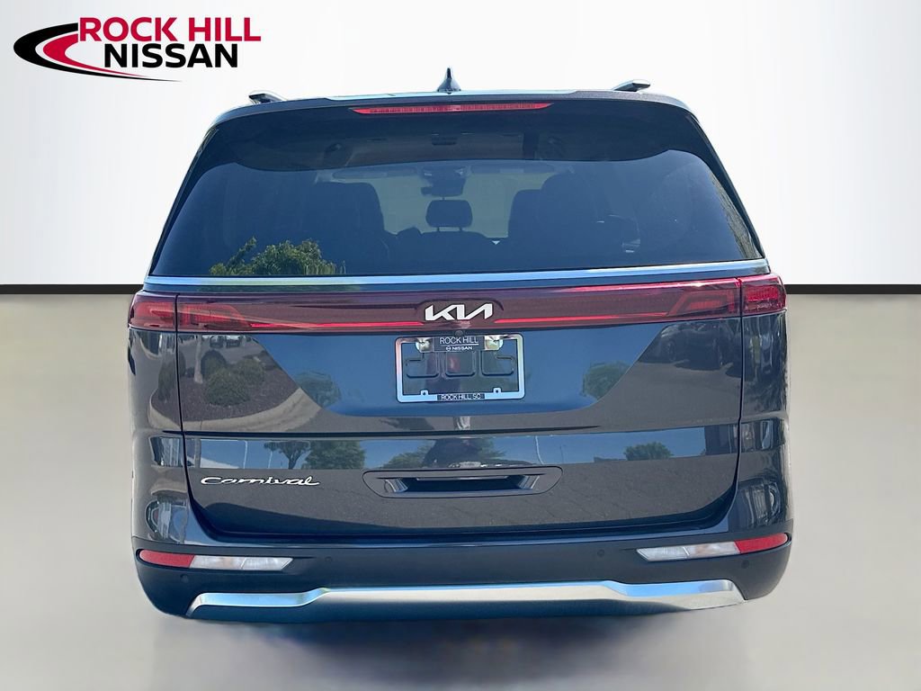 Used 2022 Kia Carnival SX image 6