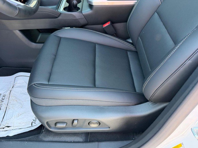 New 2027 GMC Terrain Elevation w/ Elevation Premium Package AWD/4WD image 21