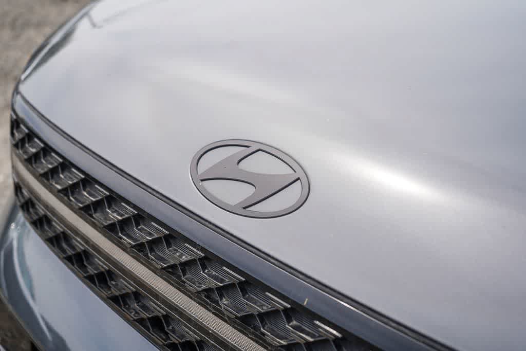 New 2025 Hyundai Santa Fe Calligraphy AWD/4WD image 11