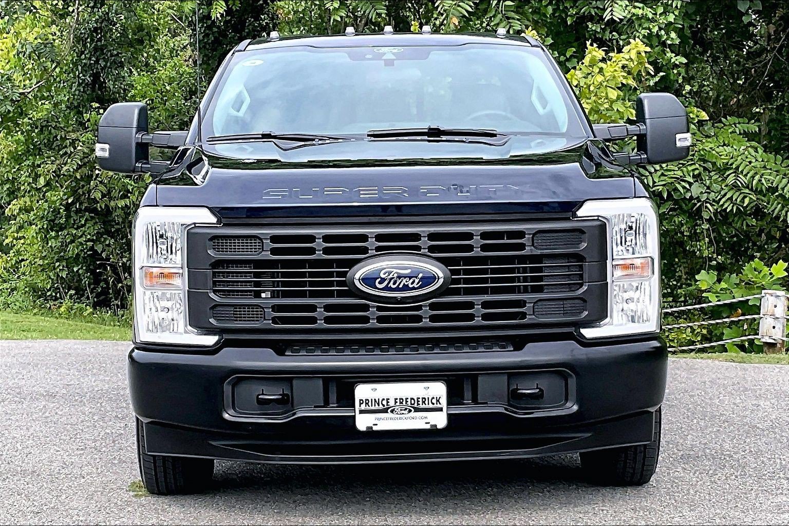 Used 2024 Ford F350 XL w/ 360-Degree Camera Package RWD image 2