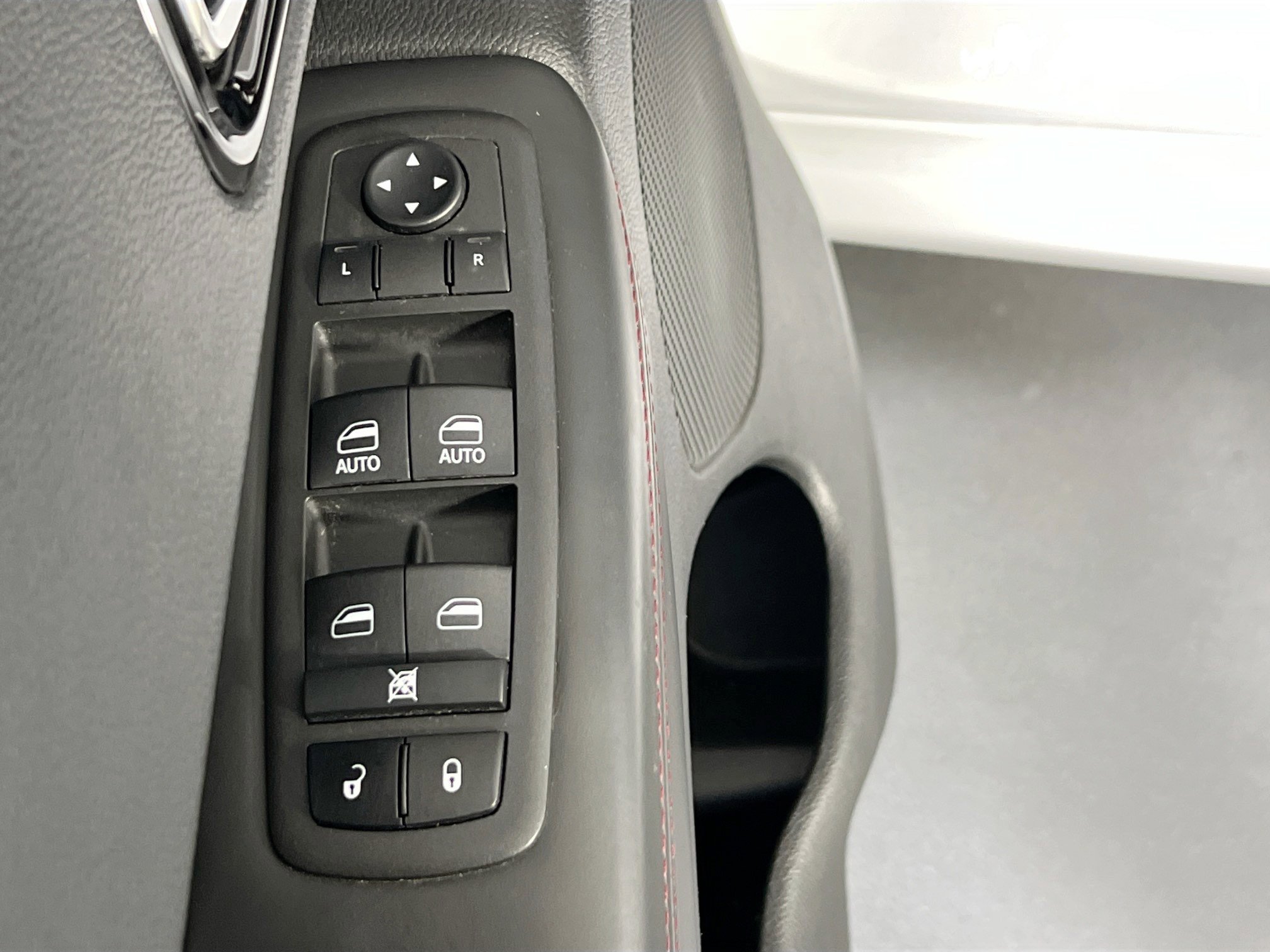 Used 2022 Dodge Durango R/T w/ Blacktop Package image 18