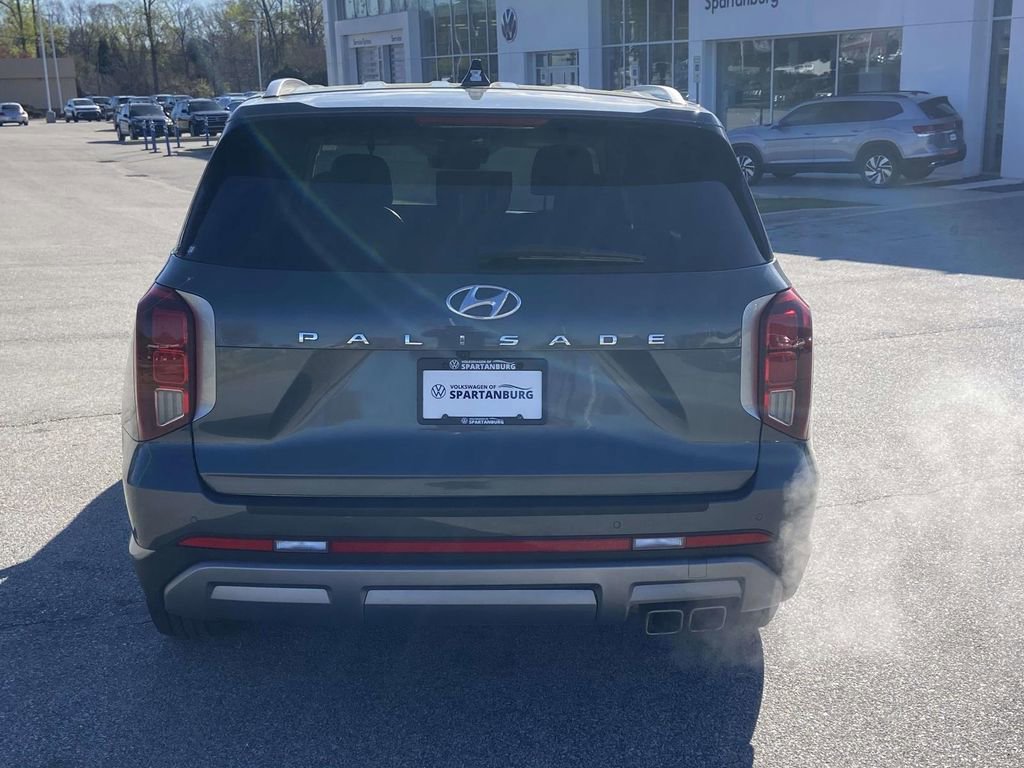 Used 2023 Hyundai Palisade SEL FWD image 4